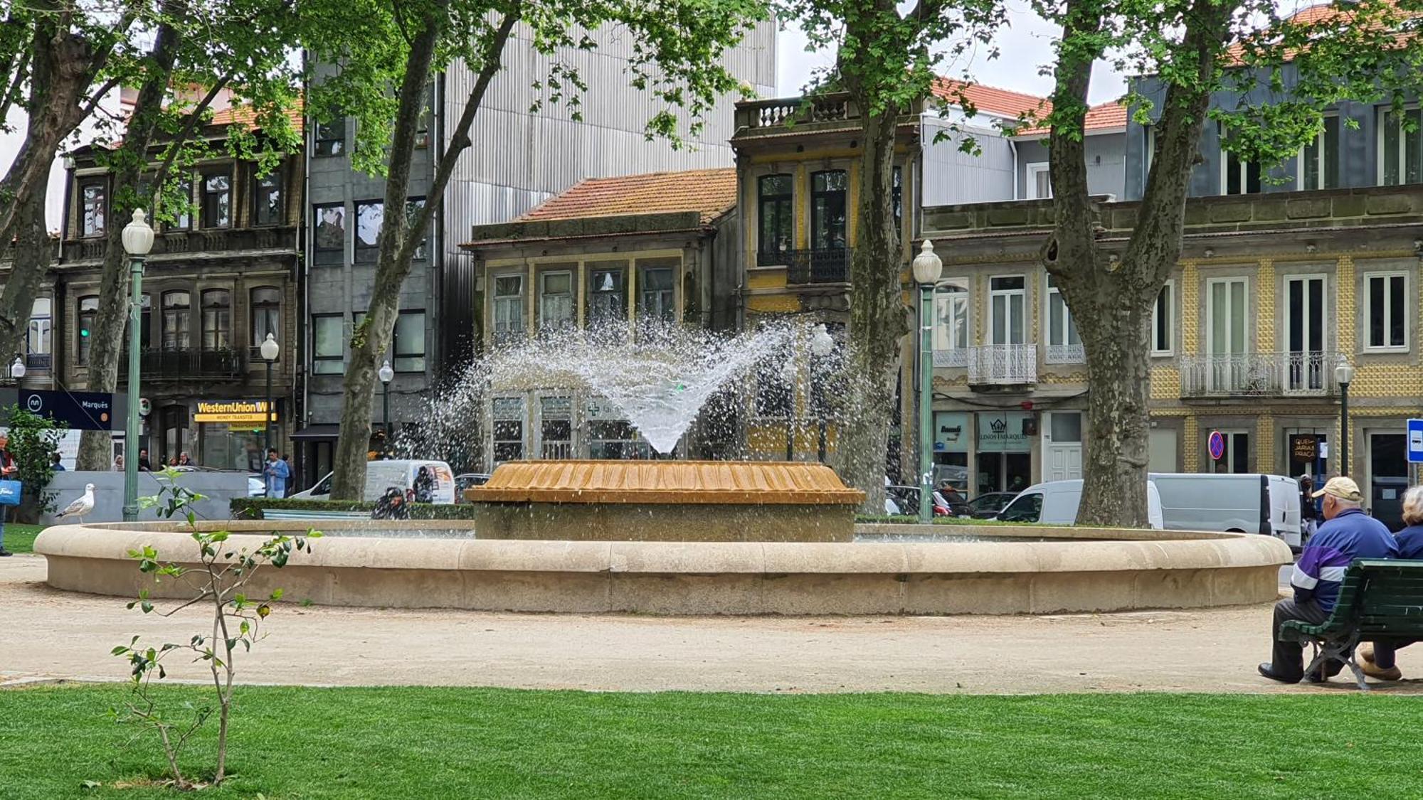 Downtown Porto With Parking Next To Subwayアパートメント エクステリア 写真